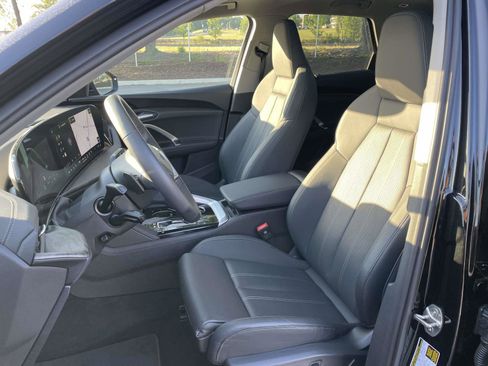Used 2025 Audi Q5 Prestige AWD/4WD image 17