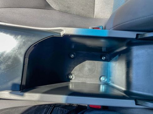 Used 2018 Toyota Camry LE image 33