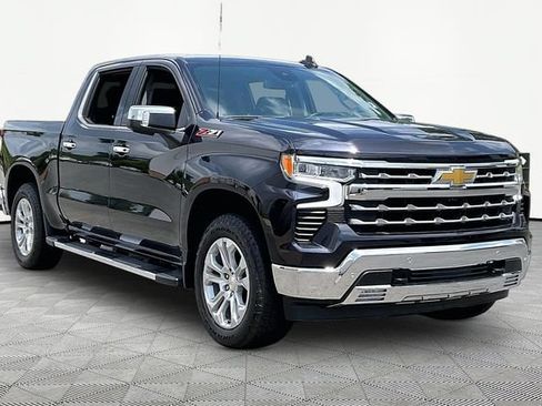 Used 2022 Chevrolet Silverado 1500 LTZ AWD/4WD image 1