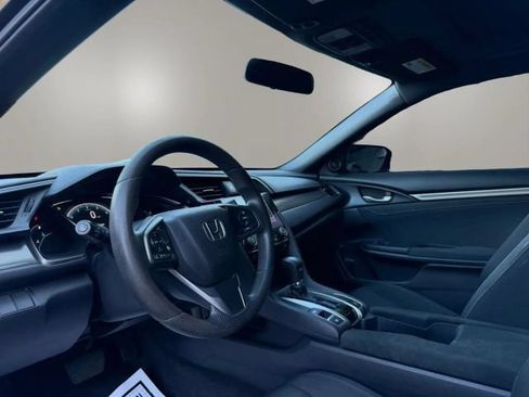 Used 2018 Honda Civic EX image 10