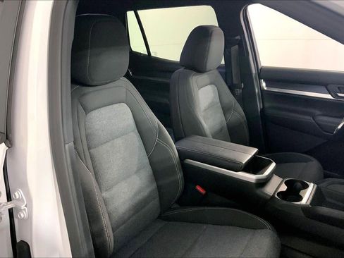 Used 2025 GMC Terrain Elevation image 7