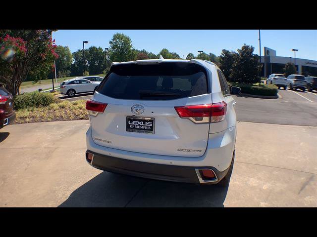 Used 2019 Toyota Highlander Limited AWD/4WD image 7