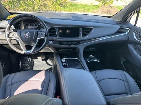 Used 2024 Buick Enclave Essence FWD image 16