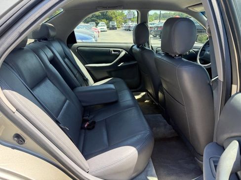 Used 2001 Toyota Camry LE FWD image 12