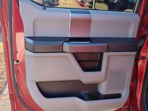 Used 2016 Ford F150 XLT w/ Equipment Group 302A Luxury image 16