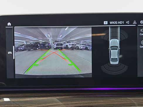 Certified 2023 BMW 530i w/ Premium Package image 24