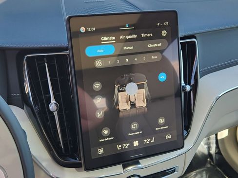 New 2026 Volvo XC60 T8 Ultra w/ Protection Package Premier image 9