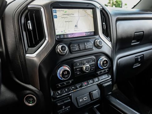 Used 2021 GMC Sierra 3500 Denali w/ Technology Package AWD/4WD image 16