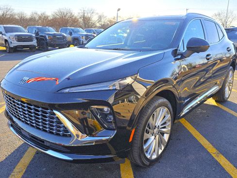 New 2026 Buick Envision Avenir image 3