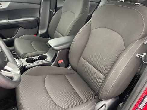 Used 2021 Kia Forte LXS image 10