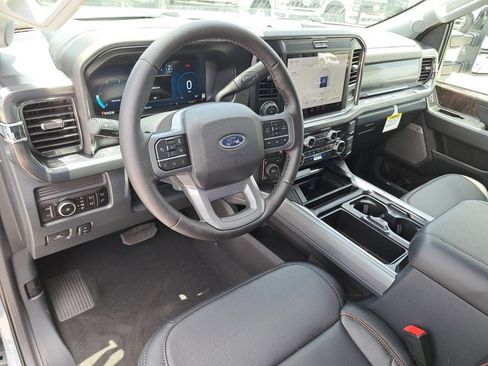 New 2025 Ford F250 Lariat w/ Lariat Ultimate Package image 18