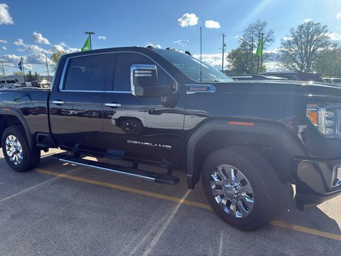 Used 2020 GMC Sierra 2500 Denali w/ Denali Ultimate Package AWD/4WD image 7