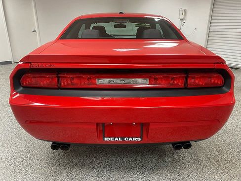 Used 2014 Dodge Challenger R/T image 6