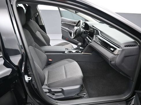 Used 2026 Toyota Camry LE FWD image 31