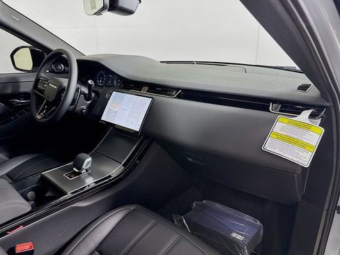 Used 2026 Land Rover Range Rover Evoque S AWD/4WD image 31