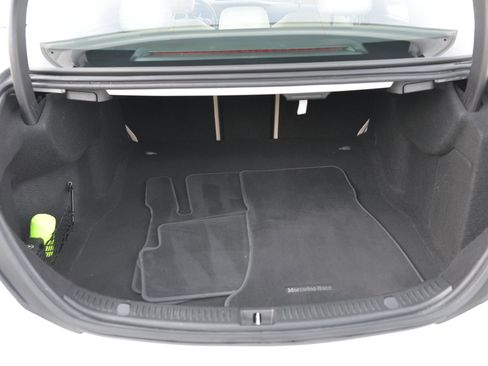 Used 2017 Mercedes-Benz E 300 4MATIC image 20