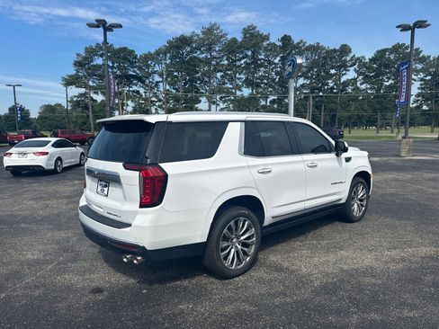 Used 2021 GMC Yukon Denali w/ Denali Premium Package AWD/4WD image 6