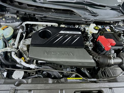 Used 2024 Nissan Rogue SV w/ SV Premium Package image 33