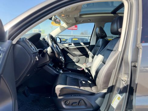 Used 2013 Volkswagen Tiguan SEL image 11