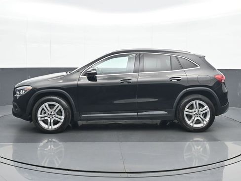 Used 2023 Mercedes-Benz GLA 250 4MATIC w/ Premium Package image 3