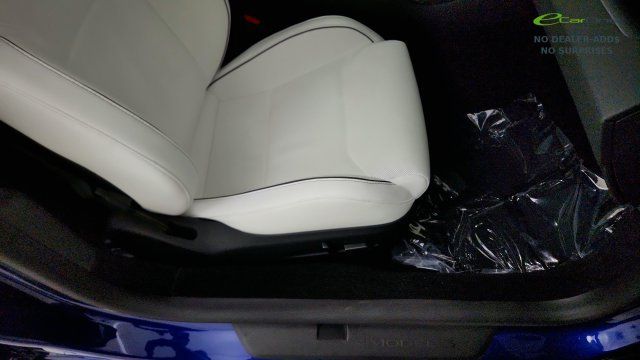Used 2025 Tesla Model 3 Performance AWD/4WD image 35