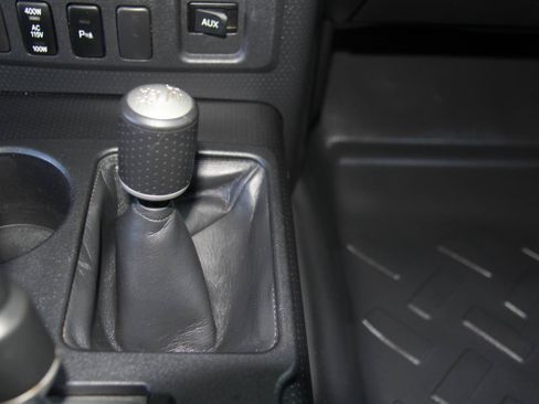 Used 2007 Toyota FJ Cruiser 4WD image 17