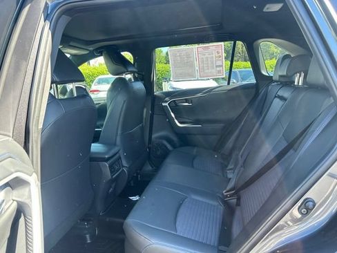 Used 2025 Toyota RAV4 XSE w/ Advanced Technology Package AWD/4WD image 18