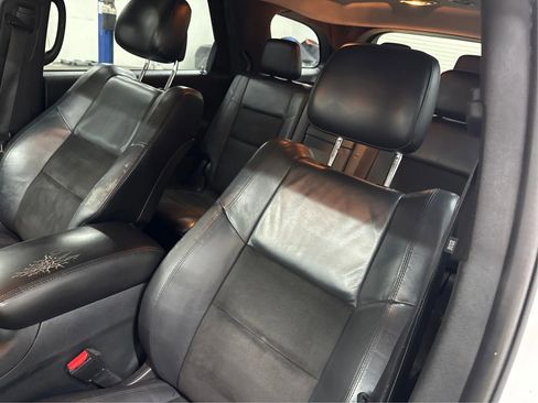 Used 2018 Dodge Durango GT image 31