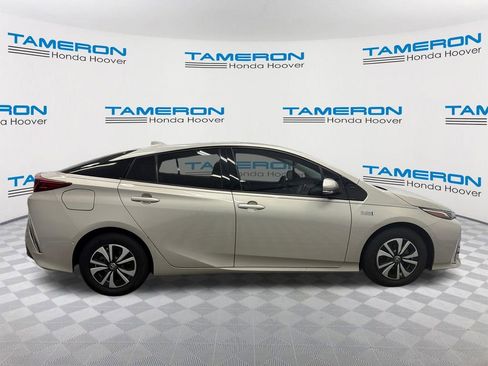 Used 2018 Toyota Prius Prime Advanced image 6