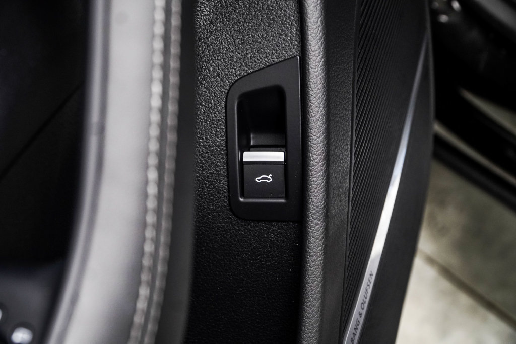 Used 2023 Audi Q8 Premium Plus AWD/4WD image 46