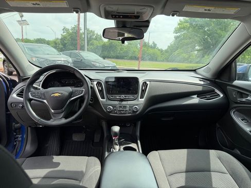 Used 2023 Chevrolet Malibu RS FWD image 20