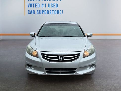Used 2011 Honda Accord EX-L image 9