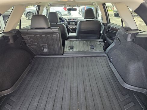 Used 2015 Subaru Outback 2.5i Limited AWD/4WD image 10