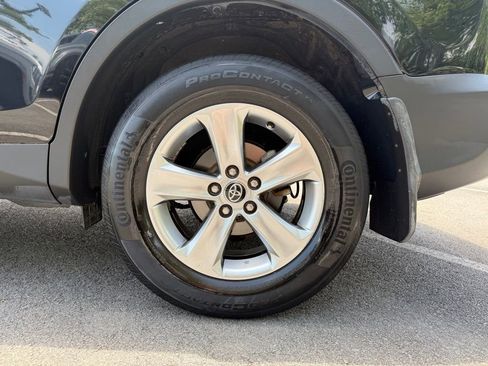 Used 2015 Toyota RAV4 XLE FWD image 30
