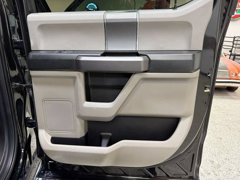 Used 2019 Ford F250 XLT w/ XLT Premium Package AWD/4WD image 42