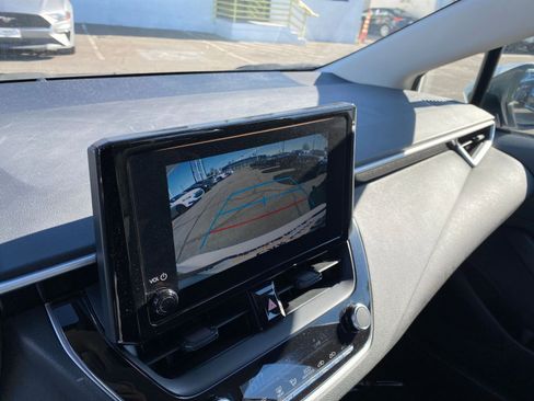 Used 2025 Toyota Corolla LE image 17