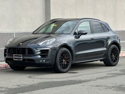 Used 2018 Porsche Macan GTS image 8