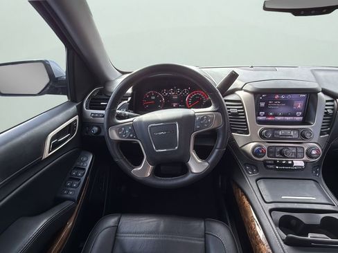 Used 2015 GMC Yukon Denali w/ Premium Package image 22