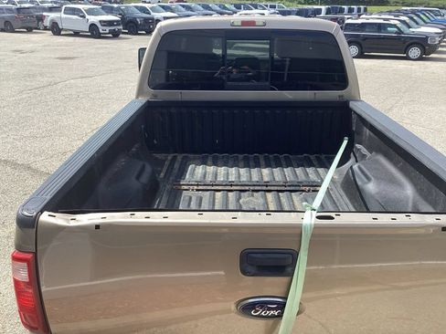 Used 2011 Ford F250 Lariat w/ Lariat Interior Pkg AWD/4WD image 6