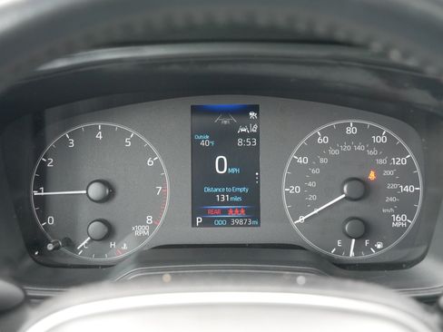 Used 2023 Toyota Corolla SE w/ SE Premium Package image 21