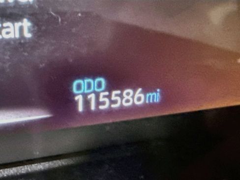 Used 2022 Toyota RAV4 XSE AWD/4WD image 4