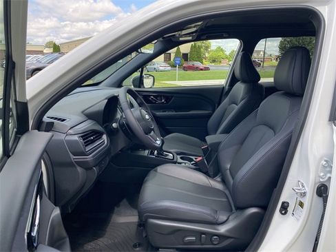 Certified 2025 Subaru Forester Limited w/ Popular Package image 11