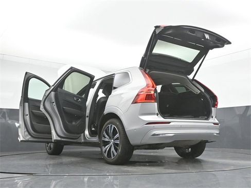 Used 2022 Volvo XC60 B5 Inscription w/ Advanced Package image 57
