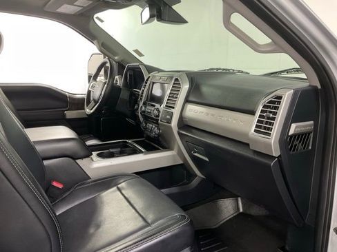 Used 2017 Ford F250 Lariat w/ Lariat Ultimate Package image 36