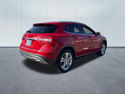 Used 2017 Mercedes-Benz GLA 250 4MATIC image 5