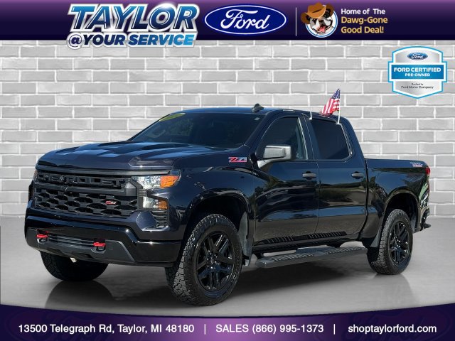 Used 2022 Chevrolet Silverado 1500 Custom Trail Boss AWD/4WD image 1