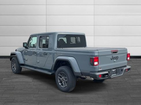 New 2026 Jeep Gladiator Sport image 5