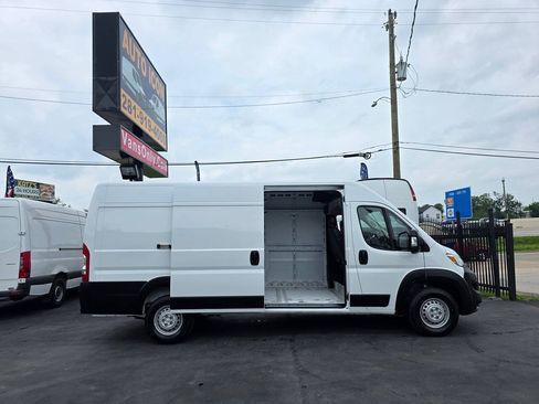Used 2025 RAM ProMaster 3500 w/ Convenience Group FWD image 5