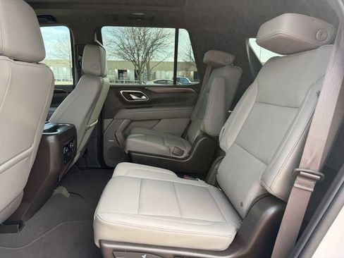 Used 2022 Chevrolet Tahoe Z71 w/ Luxury Package image 30