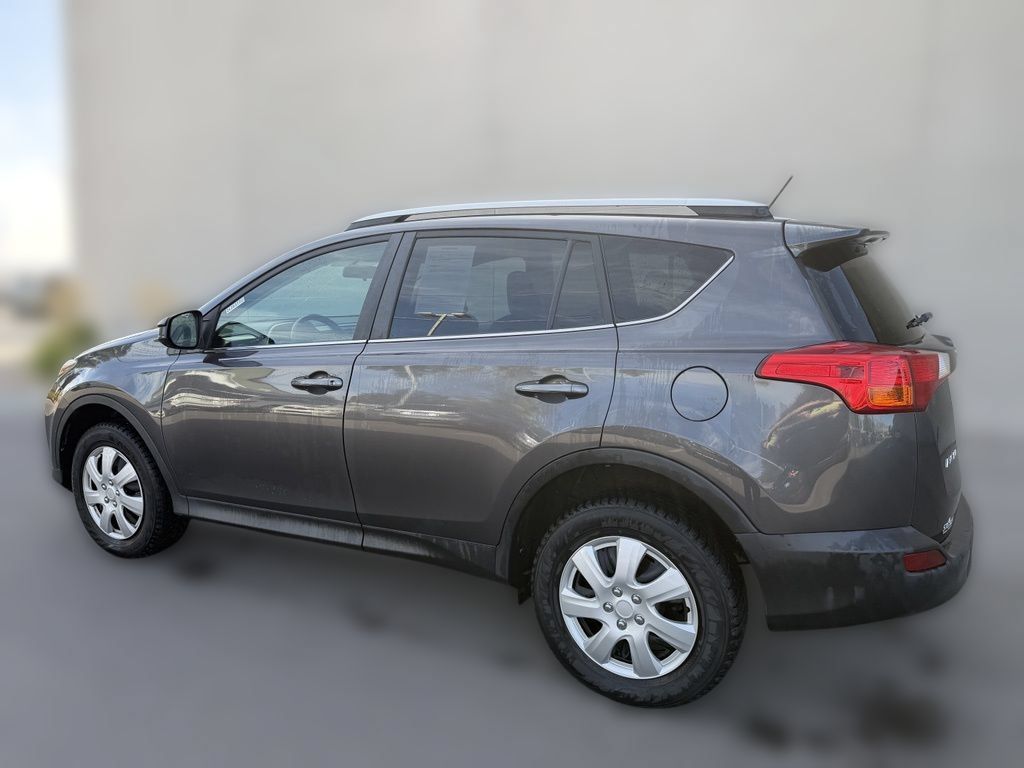 Used 2013 Toyota RAV4 LE AWD/4WD image 3